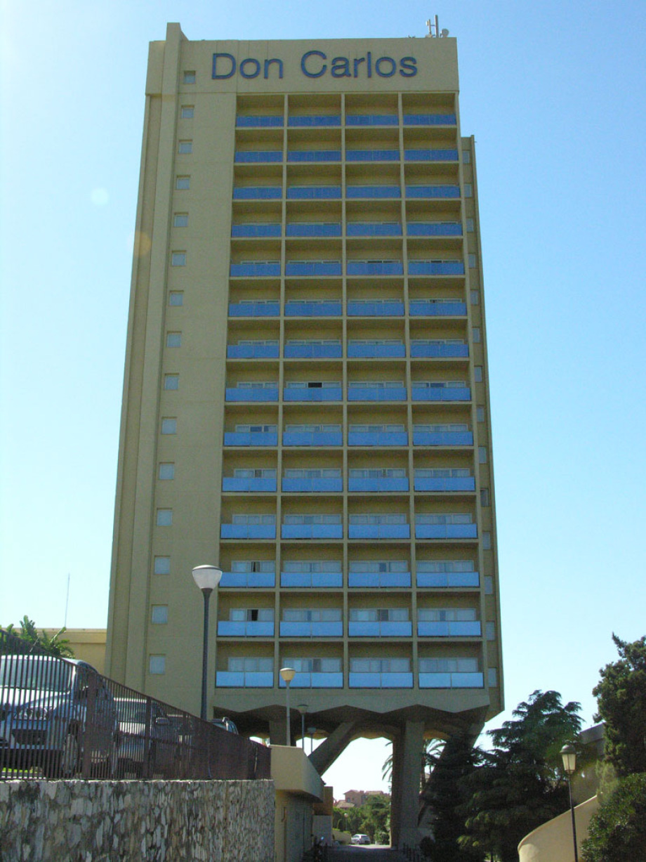 Exterior view of Hotel Don Carlos, Marbella